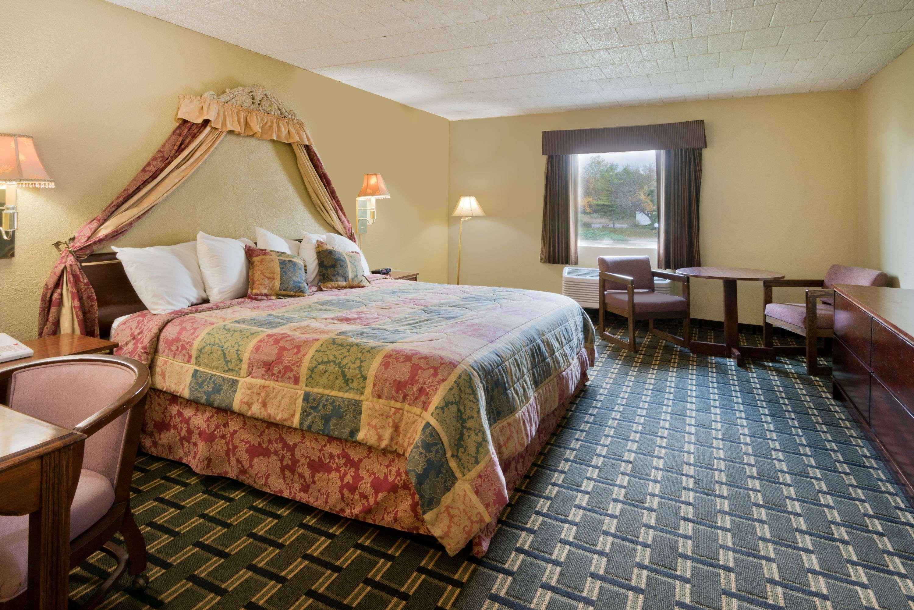 Days Inn By Wyndham Batavia Darien Lake Theme Park Kültér fotó